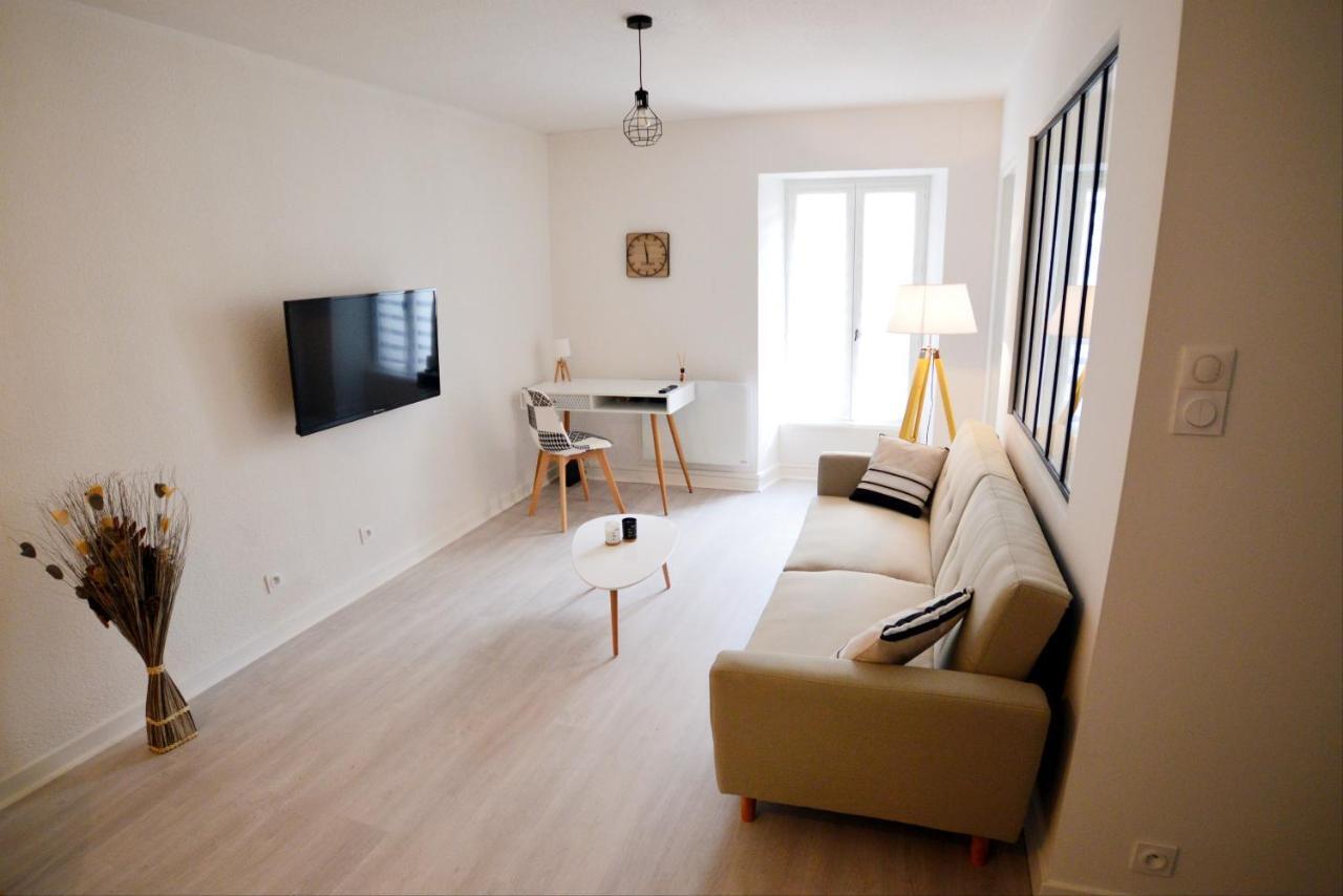 Joli Appartement Au Coeur D'Oyonnax Exterior photo
